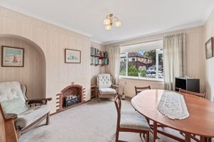 Dining Room- click for photo gallery